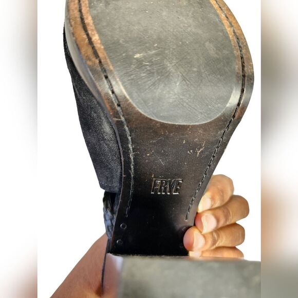 Frye - Picture 10 of 13